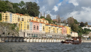 Ribeira neighborhood. Duero River.